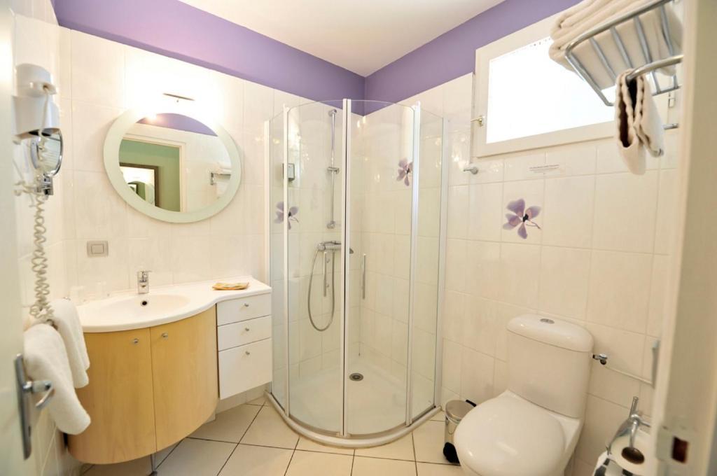 Hostellerie Du Causse Gramat Rom bilde